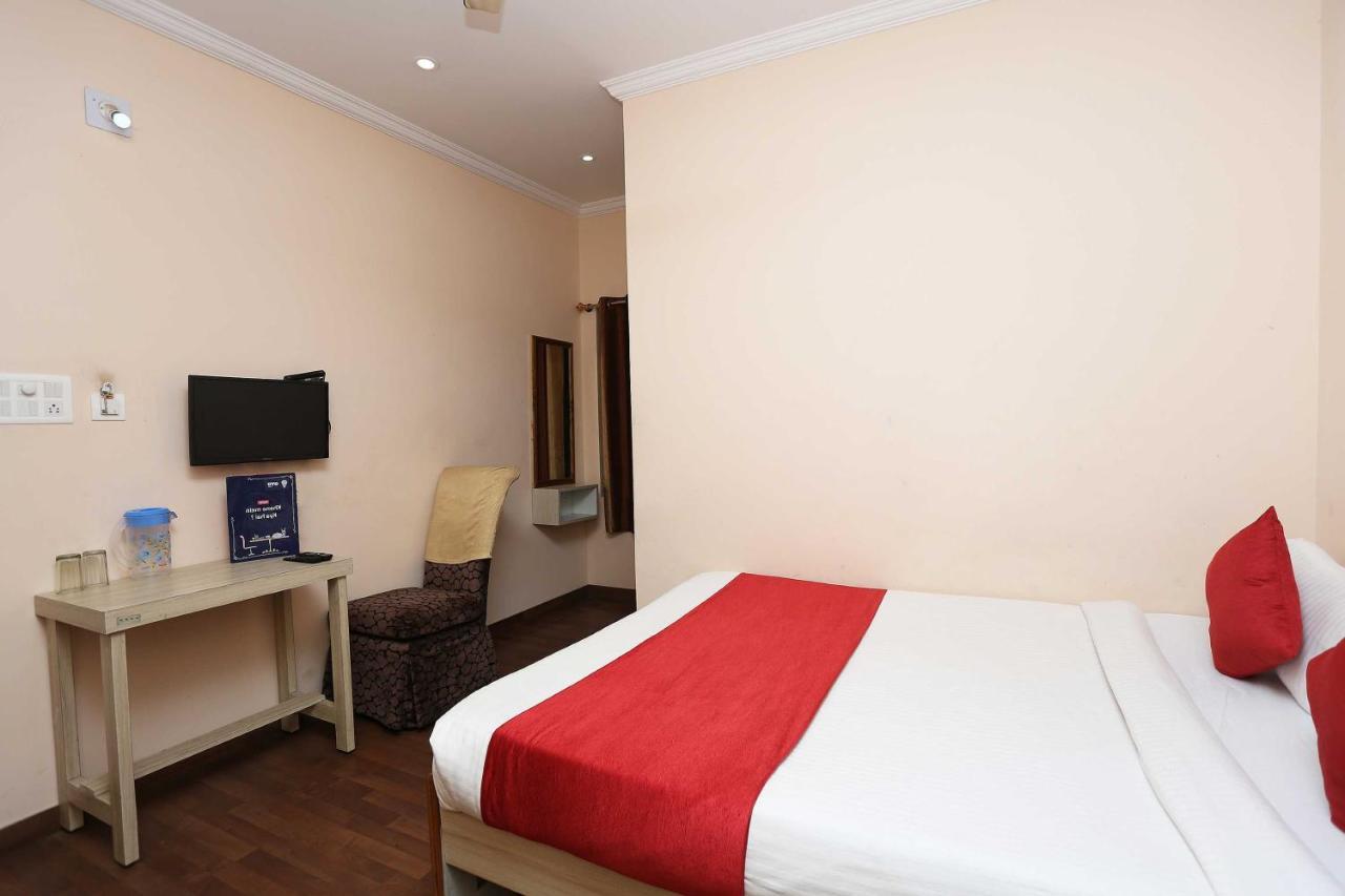 Flagship Lazystays Bhubaneswar Extérieur photo